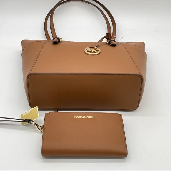 Michael Kors Large Charlotte Tote Bag & Double Zip Wallet Brown - Picture 11 of 12